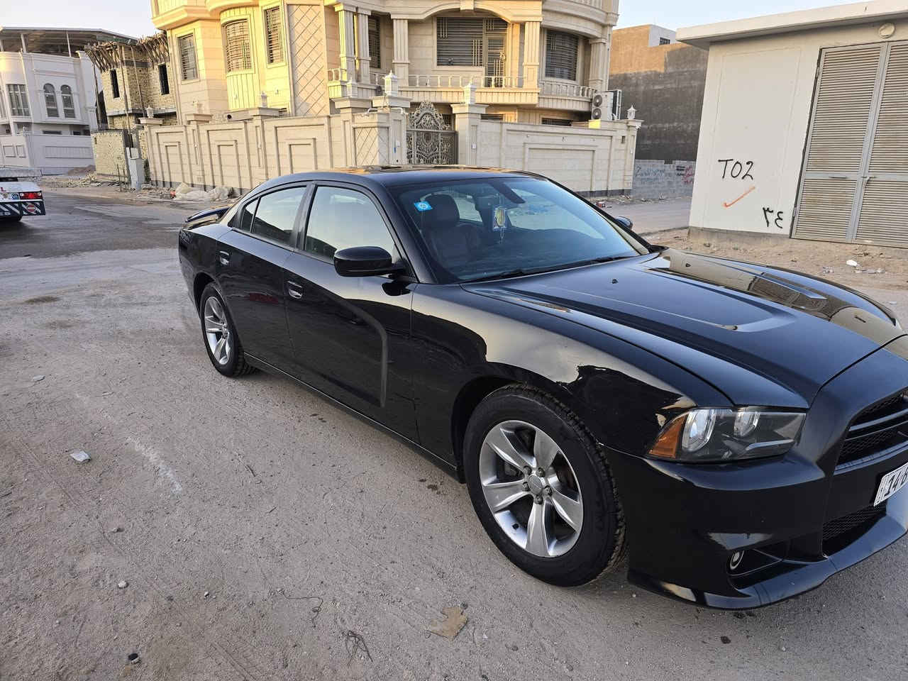 السلام عليكم جارجر مديل 2013 اصل  كفاله ضربه وصبغ طابه سرقه قطع  السياره بسمي الرقم بصره   انكليزي تحويل ثاني يوم ماناقصه اي شي جاهزه فول موصفات وهاي مواصفاتها مثل مامضح بلصوره السعر 143وبيه مجال بصيط اي استفسار هاذ رقمي ***********
عنواني بصره القبله
