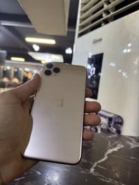 آيفون ١١ برو ماكس • نظيف • استعمال منزلي