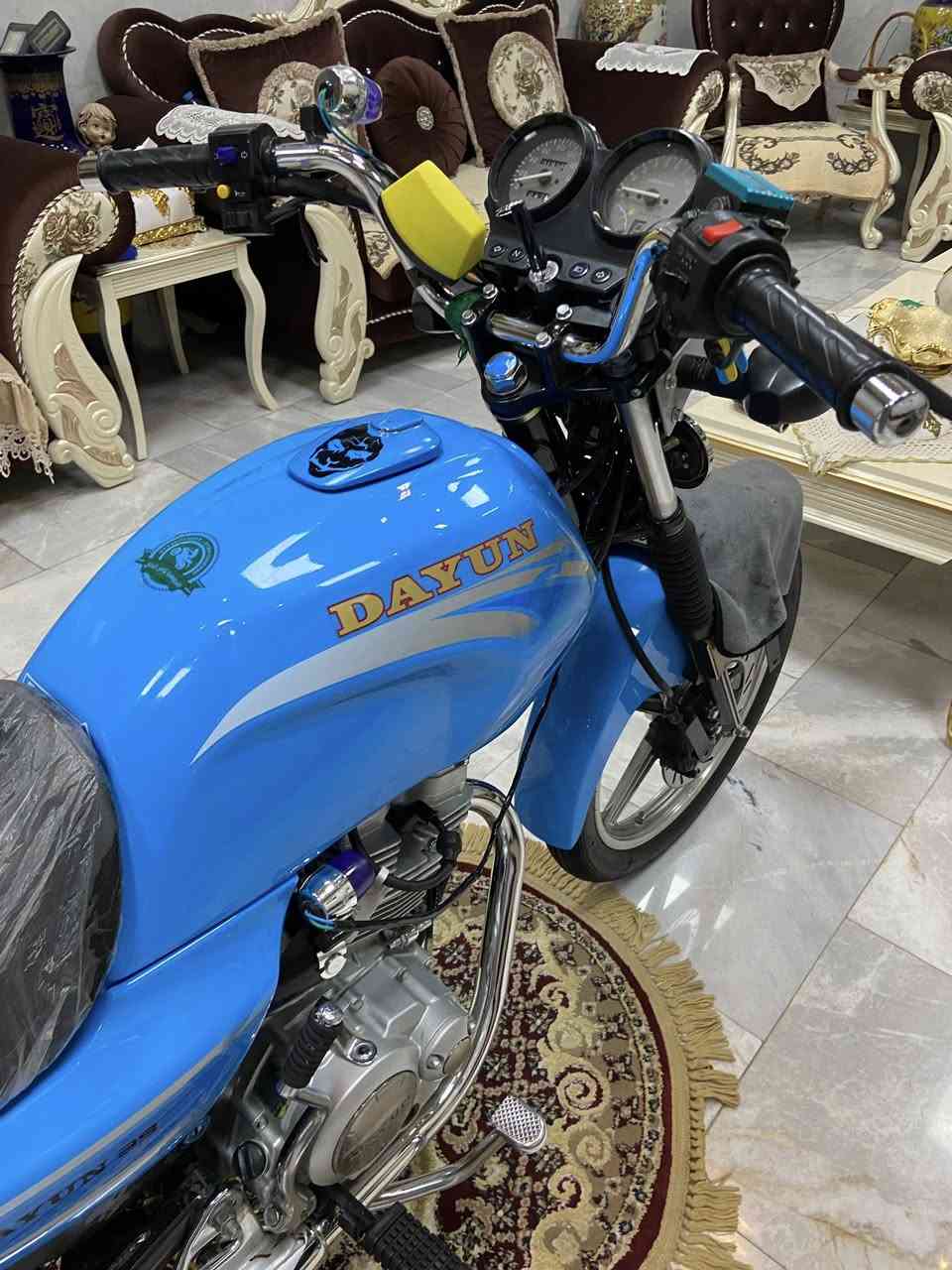 سلام عليكم دايون عظم للبيع 24 بغدادي طالعه ب25 أوراق اصولي لون سمائي بلاد مكفوله كفاله عامه السعر خاص الرقم***********
