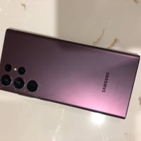 S22 ألترا • ١٢٨ • شاشة مفطرة