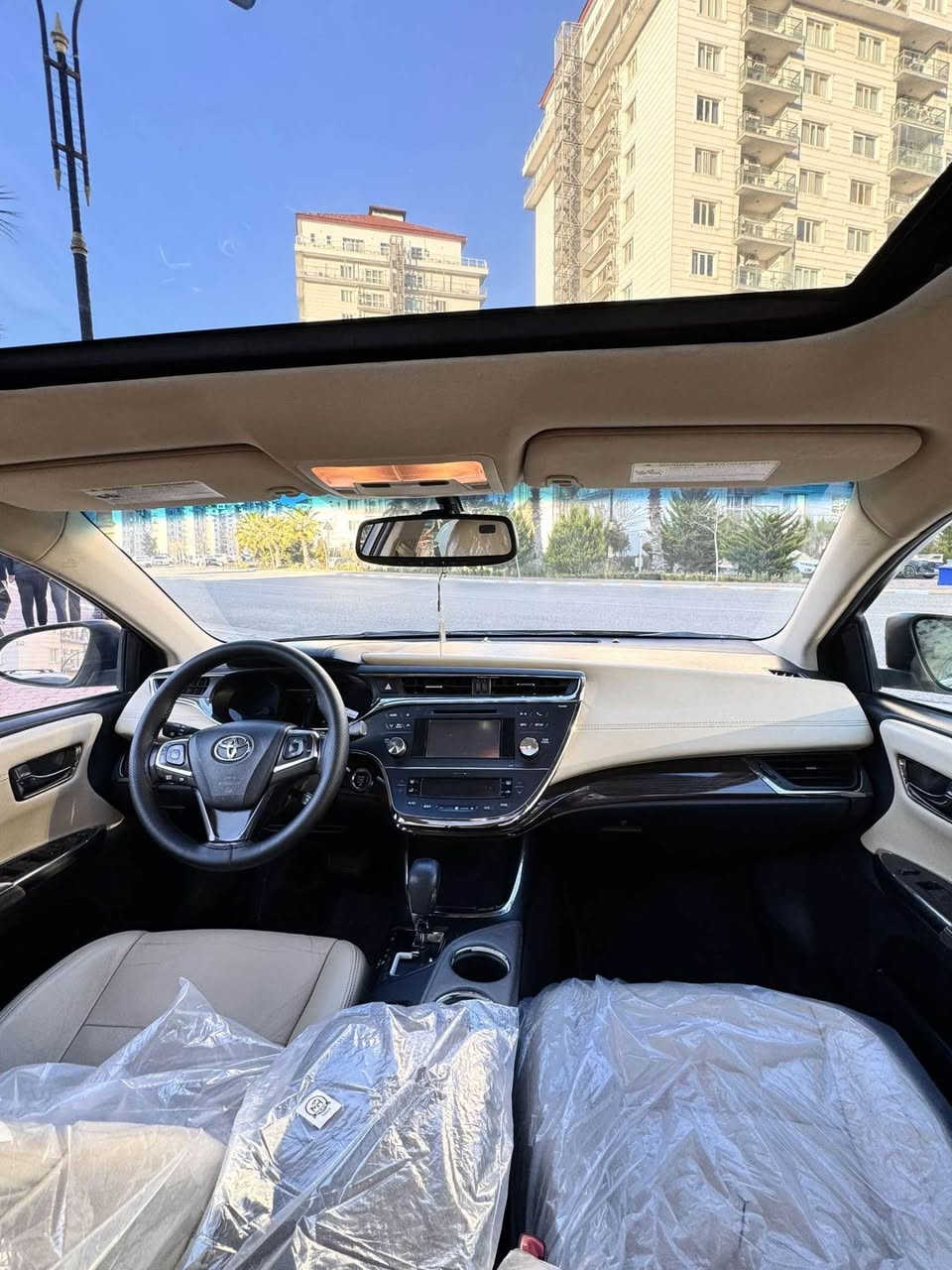 Slaw La addmin 🤍✅
***********
***********
AVALON. 2014. Dubai. ⚜️
بي ره قه مي دووبه ي. ساغه سه ياره كه 
مواسه فات. XLE.
ناونیشان. !!.. سلیمانی. 
بي بوياغه. كلينه. بي سارد.  ⚜️📦✅
ناو زه رد. 
كوشن جلد 
كوشن كاره با 
سلايت 
٥ به سمه 
كوشن هيته ر
چوار جام ئوتو 
ته بريد سارد گه رم به شه رت 
گيرومه كينه و هه موو گياني به شه رت رانية, السليمانية
