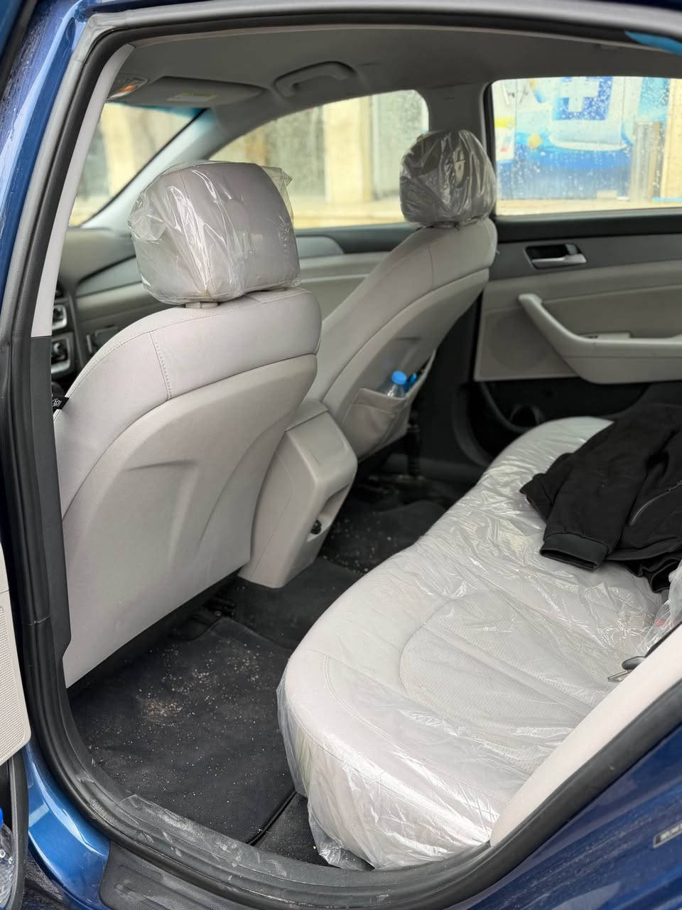 سوناتا 2018 فول مواصفات عدا الفتحه
مكينه 2400 ماشيه 83 ميل
حادث من امريكا قبق جنطه مبدل 
وجامرلغات معدله ومصبوغه بدون تبديل
ايرباكات كله سليمه بجم كبس 
رقم بغداد الدولي الجديد بأسمي
مواصفات:- 
بصمه
 رادار جانبي وخلفي
كامره خلفيه
تحكمات جهتين 
تدفئه كشنات اماميه
شاشه كاربلي
كشن كهرباء 
كروز مثبت سرعه
تحديد مسار 

سياره جاهزه مناقصه شي صدر امامي خلفي جديد 
تدفئه و تبريد ممتاز مكان السياره بغداد/الصليخ

*********** بغداد, العراق
