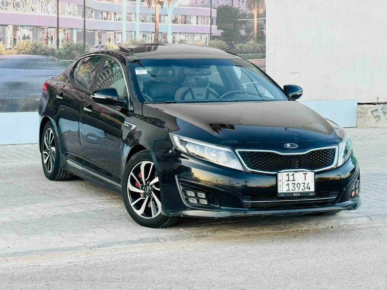 السلام عليكم 
كيا اوبتما 15  
مواصفات فول الفول ( VIP )  رقم بغداد  دولي  
ماشيه ١٢٤ الف  
بيهه اربع قطع رش بدون اي معجون 
سياره جديده مكينه ٢٠٠٠ تيبرو 
بانوراما 
بصمه
تشغيل عن بعد  
لد امامي خلفي 
حساس امامي خلفي 
اوتو هول
سايد بريك بصمه 
كشن تدفئه تبريد 
كشنات اماميه 2 كهربائي 
جلد  
كشن ذاكره
فول تحكم ستيرن 
3 وضعيات قياده/ سبورت / ايكو /عادي 
شفتات ب الستيرن 
دخول ذكي 
بيانو 
ترحيب عن الاقتراب  
ويلكب كروم ال VIP 
مري شفط 
اشاير بل مري  
تبريد قطعتين.        
مكانه  بغداد الغزاليه 
السع 110$ r
للاستفسار 
***********
