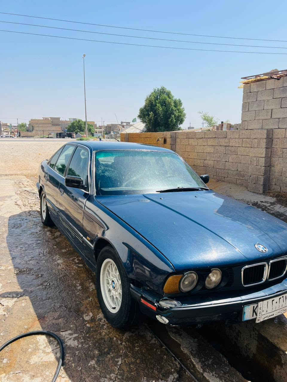 سلام عليكم للبيع بيم ٥٢٥ مفتوح كير تو موديل  90 رقم صلاح دين تحويل سياره سياره شوفت عينك صدر تعبان شيال كاردن كايم بيع على وضعه سعر ٢٥ مكان واسط عزيزيه  ***********
