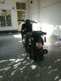 بوليس • اسود مصبوغ • مكينة ناعمه