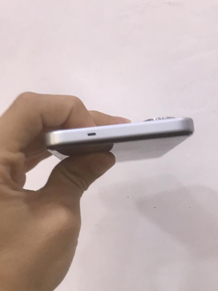السلام عليكم جهاز TECNO SPARK GO 2
جهاز الله شاهد بعده بحالت الوكاله بضمان مالته جهاز كلش نضيف وجديد كامل ملحقات عده الكارتونه ذاكره ٢٥٦ البطاريه 5000 MA
مراوس بايفون ١١ عادي الاستفسار *********** راسل وبيك خير ودلل
