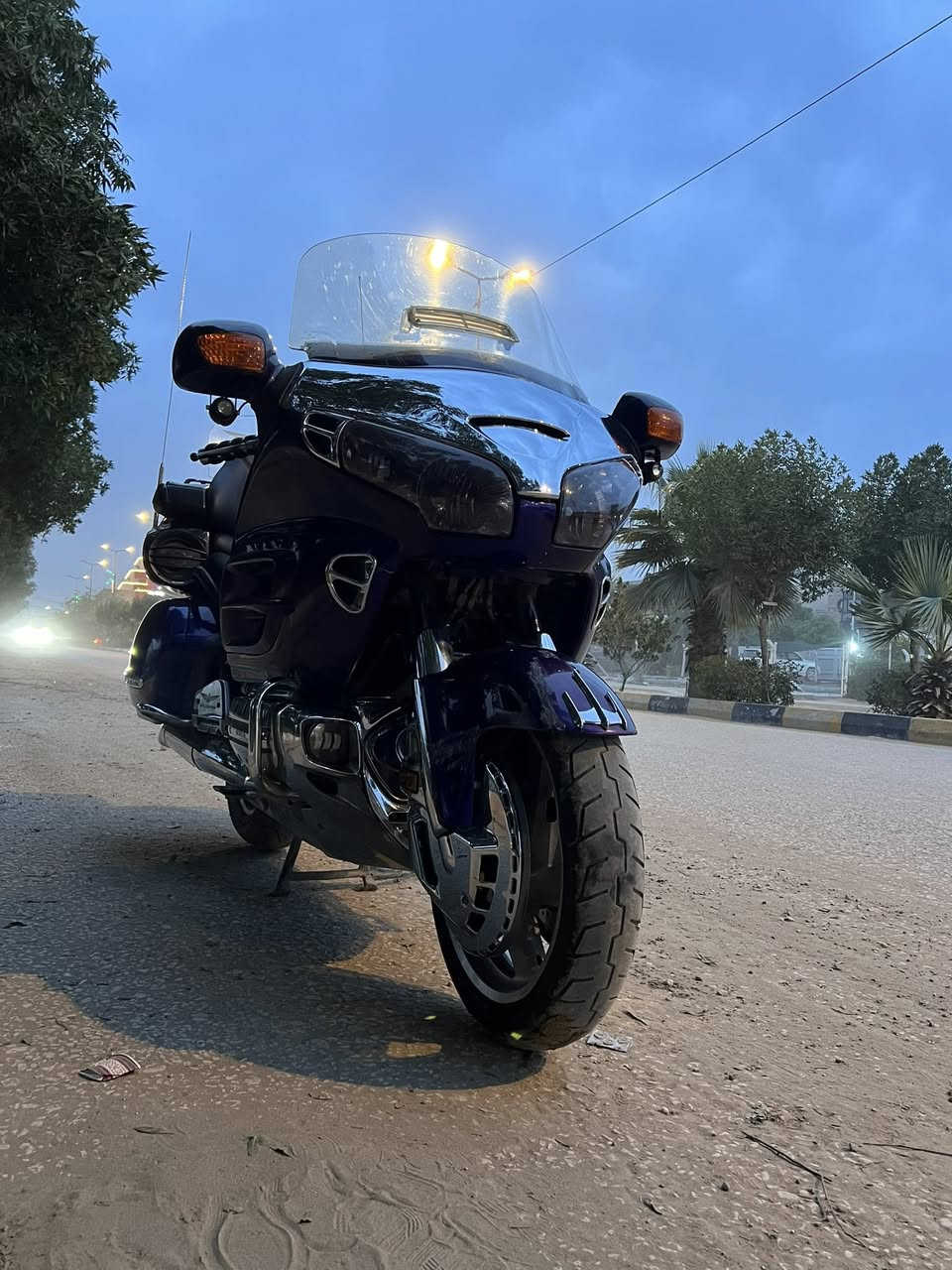 سلام عليكم كولدن 1800 موديل 2002 رقم بغداد بسمي تحويل مباشر ما ابقيها سبوع بزايد دراجه حلوه كير مكينه خير من الله عوزها ترتيبات بسيطه الشراي يراسلني واتساب ادزله فيديو بي كل التفاصيل *********** مكان الدراجه بابل السعر 45 ورقه الي مو شراي لا يراسلني ويتعبني رجائاً 
تحياتي #للجميع
