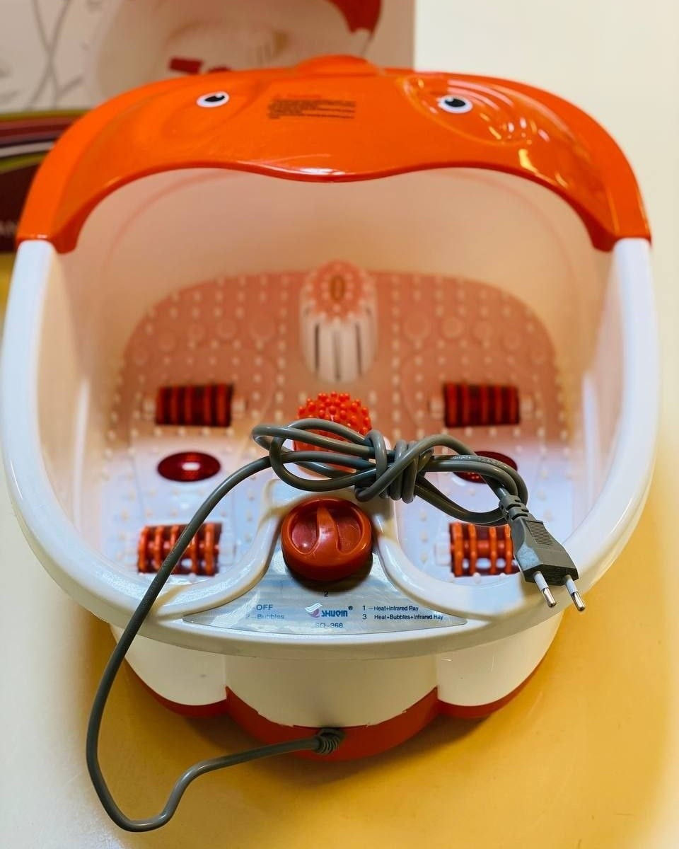 👣💯جهاز جاكوزي للقدمين  السعر 40 الف فقط 🔥 
Footbath Massager الاصلي 💯👣
جهاز المساج "البديكير" 🦶🏻للحصول على اقدام صحية جهاز مساج كهربائي للقدمين يعمل على التدفئة التلقائية والعلاج المغناطيسي للاقدام يعمل بالاشعة تحت الحمراء 

من أهم فوائده؛ 
✅ مساج وتدليك الأقدام بتقنيات عالية الجودة !!!
✅ يُحفز الانسجة بالماء والحرارة المتوفرة في داخل الجهاز و يقوم بعمل تدليك فعال للقدمين و يُساعد على الإسترخاء😴
✅ يقوم بالتحكم بدرجة الحرارة التي تمنحك الاسترخاء التام وتنشيط الدورة الدموية
✅ يعمل مثل العلاج الطبيعي الخالي من المواد الكيماوية الذي يخفف من الآم القدمين بواسطة الذبذبات
✅ ويتوفر فيه رؤوس مدببة لتقشير باطن القدم وازالة الجلد الميت والتالف 🦶🏻
✅ينصح باستخدامه خصوصا لكبار السن والمرضى الذين يعانون من تورم الاقدام والدوالي والنتوء🦶🏻
#الاصلي درجة اولى 💯
ا 
🚘 يوجد خدمة توصيل لجميع محافظات العراق🚘


**إذا كنت صاحب هذا الإعلان وتريد حذفه لأي سبب، رجاءا أرسل رسالة إلى الدعم الفني**