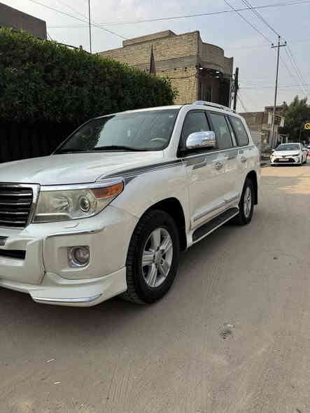 السلام عليكم 
لاندكروز 2014  مكفوله عامه 
ماشيه90 الف 
رقم سليمانيه 
مكينه v6
حساسات كامره 
ثلاجه 
كرسي كهربائي 
مكاني بغداد شهداء السيديه
السعر 380بيه مجال 
رقم ***********
