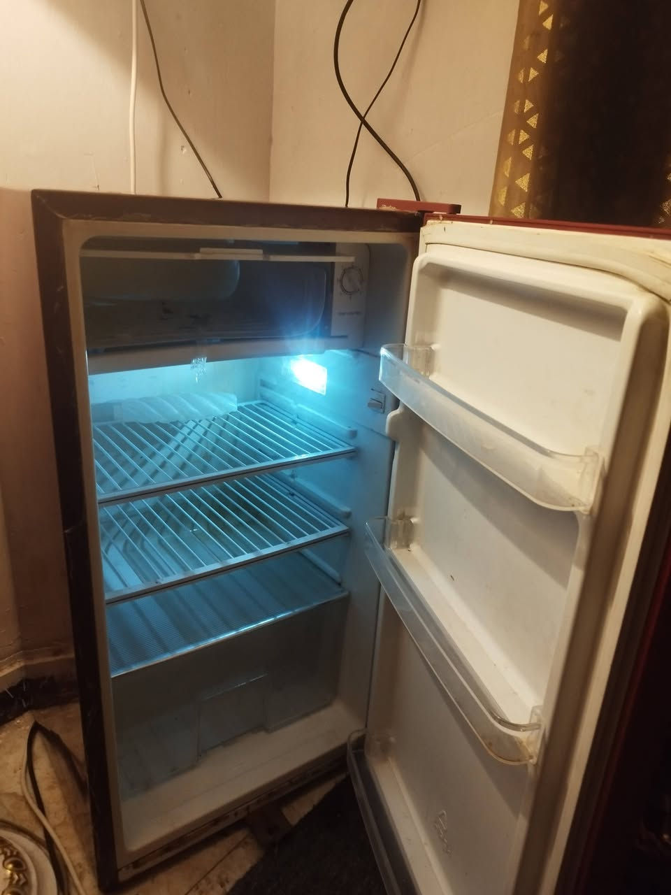 ثلاجه للبيع نضيفه سعره 75 مكان بغداد شعب


**إذا كنت صاحب هذا الإعلان وتريد حذفه لأي سبب، رجاءا أرسل رسالة إلى الدعم الفني**