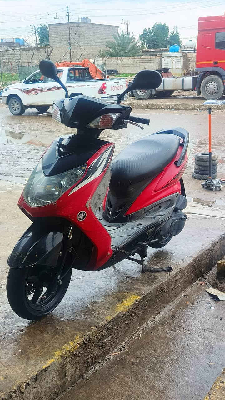 السلام وعليكم دراجه سكنس فحل ياباني نوزل خطين قبق نفخ الدراجه كفرات و مكينه بلادي بيه شلعه و معدل اله فول الله شاهد لايت زنون ثلجي كامله ما بيه نقص السعر 750 و بيه مجال بسيط عنواني بغداد العبيدي الرأسه شارع عشرين الاستفسار ع رقم ***********
