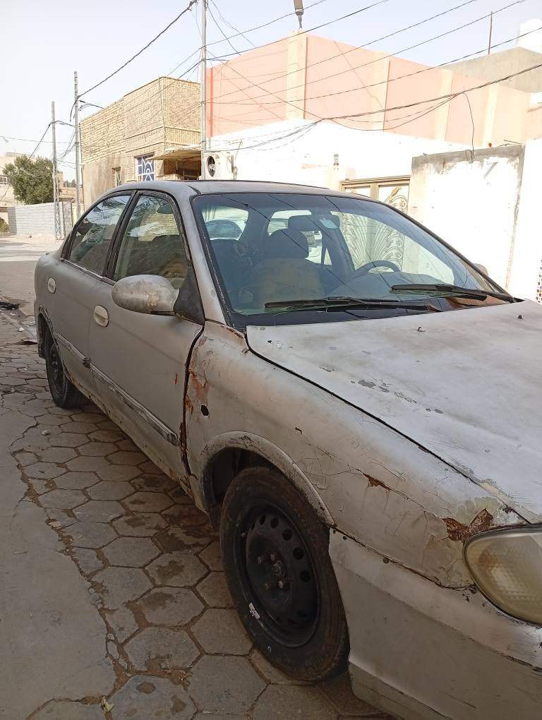 كيه سبكتره موديل ٢٠٠٠ رقم نجف دولي كير عادي محرك بصورة جيدة حداديه ممتازة كهربائية شغاله نظيفه بس البدي يريد ترتيب السعر ١٨ ورقة العنوان نجف هاتف *********** للاستفسار
