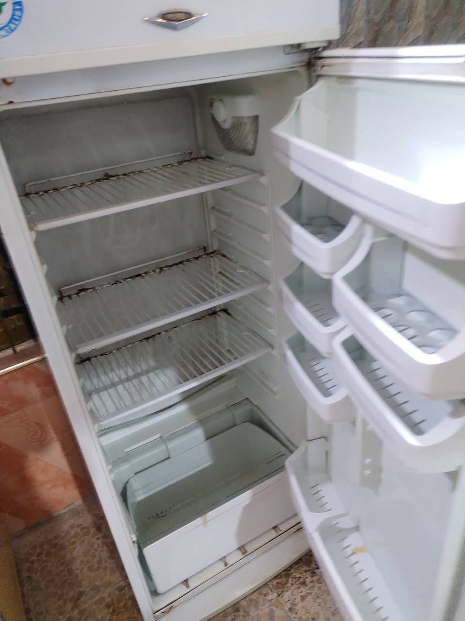 السلام عليكم

ثلاجة + طباخ للبيع  سعر الاثنين 160 الف وبيهم مجال

شرط الشغل الله شاهد كلشي مابيهم

العنوان الحيانية نهاية شارع الطاك.

الهاتف :***********
