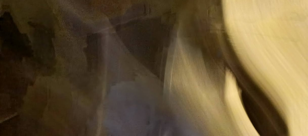 السلام عليكم
ترافرس موديل 2009
سيارة نظيفه وحلوه بيها ملاحظات بسيطه مكينه استوها مبدله 
الكهربائيات كلها شغاله تبربد مايشتغل  الكير نظيف بي تاخير فد ٣ ثواني غرفتها جديده بديها كلش حلو حادثها من امريكا جاملغ خلفي وباب خلف العبري 
رقمها نينوى السيارة موجوده بالبصرة حاليا مداور ثاني يوم 
سنويتها 2030
السعر 80 وبيها مجال 
والله السياره تحفه لابو العائله لان ٧ راكب وغراضها تفاليس 
‏‪***********‬‏
***********
