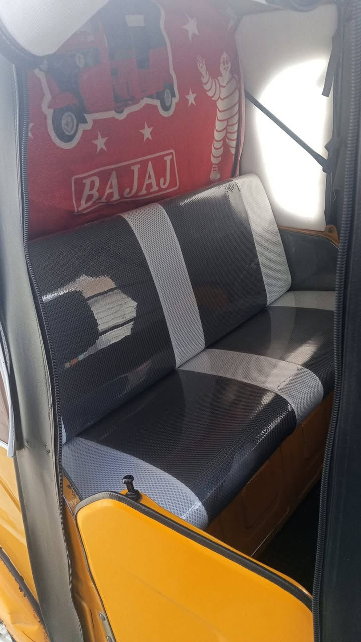 من رخصة الادمن
تكتك لون اصفر موديل 2021 مرقمة وسنوية بيها باقي بس استلام اللوحات العنوان الامين الثانيه قرب الخمسين دار
السعر 7 ملايين ونص وبيها مجال بسيط
***********
