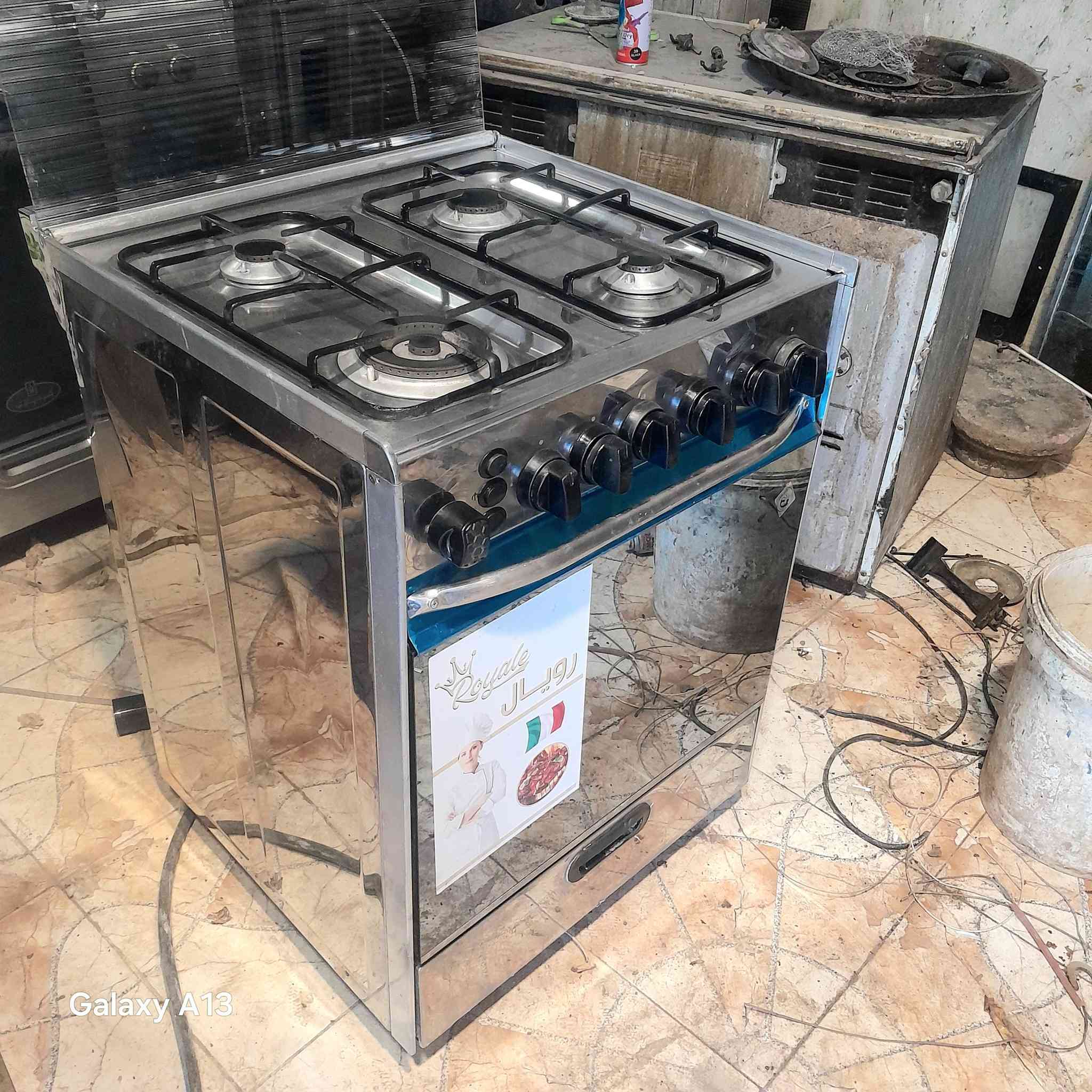 طباخ تكنوجاز مصري استيل باب اول اخو الجديد استعمال قليل كوله شغال وعلى الفحص العنوان حي النداء شارع المكاتب وتساب مازنجر موجود ***********
