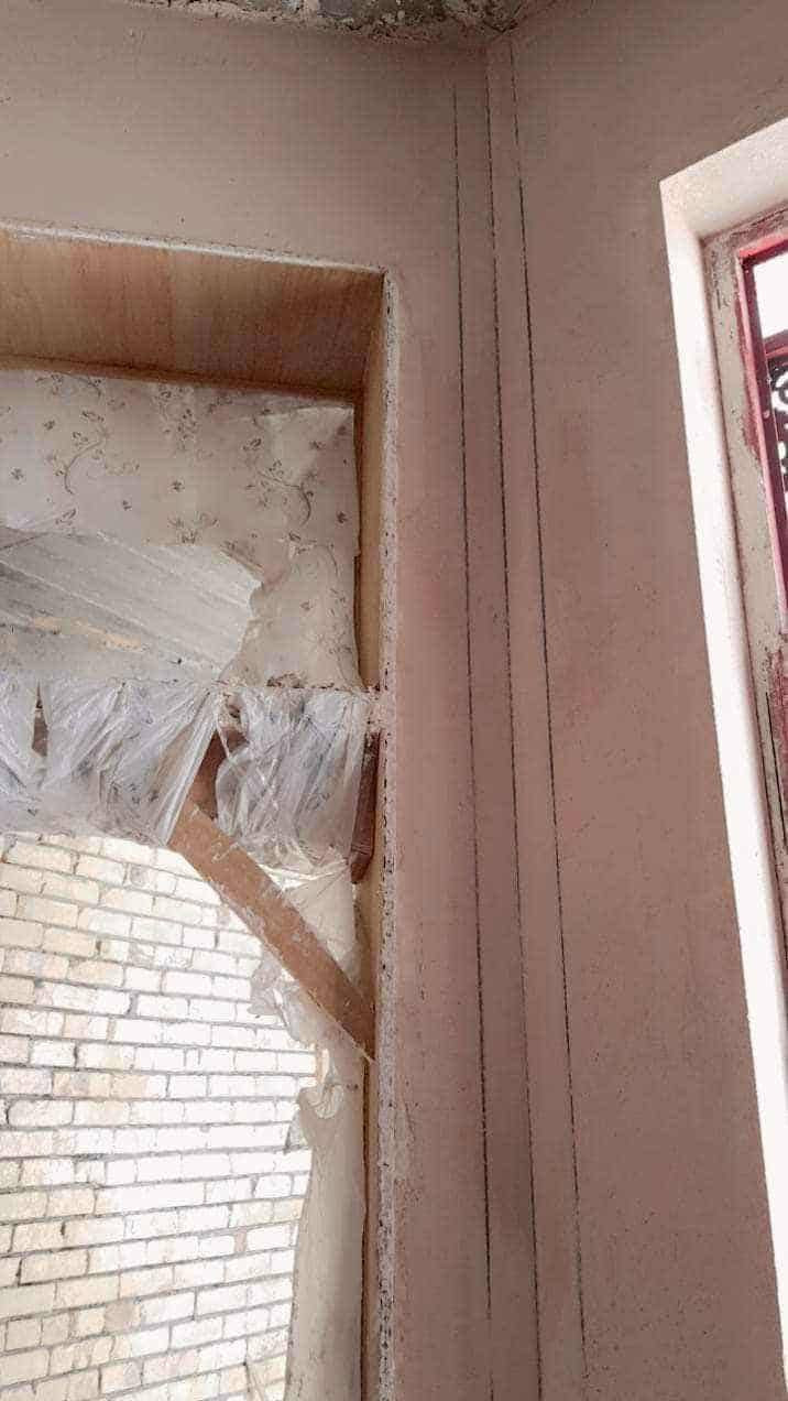 السلام عليكم
خلفه لبخ متفرغ جص اسمنت وبورك مصاطر زاويه وركن شغل درجه اولى بمايرض الله شغل هندسي.  ‏‪***********‬‏
