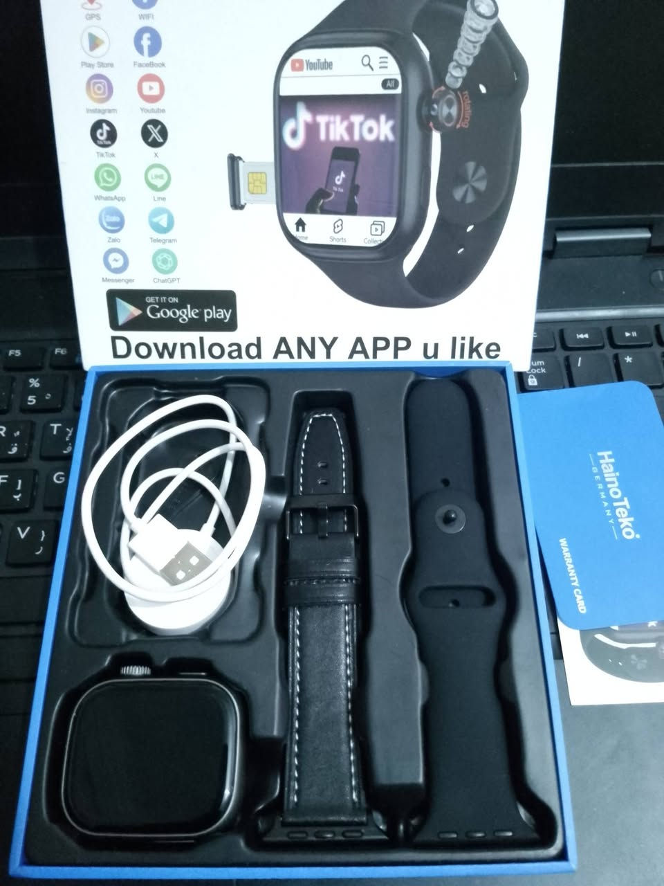 السلام عليكم
ساعة الكترونية حديثة للبيع تدعم الاتصال ويوجد فيها فتحة شريحه وتدعم وجميع تطبيقات التواصل الاجتماعي وفتح الملفات وايضاً تدعم التصوير ، ساعة جديدة ولا يوجد فيها اي عيوب مضمومنه من اي عطل او خدش 
وياها سيرين لون اسود ومفتاح شريحه وشاحنه وكرتونها
للتواصل على الواتساب ***********
