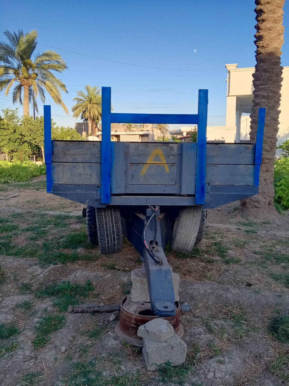 سلام عليكم. 

عربانه للبيع خشب اصلي مال فلوجه تواصل عل هاذا رقم 

***********

