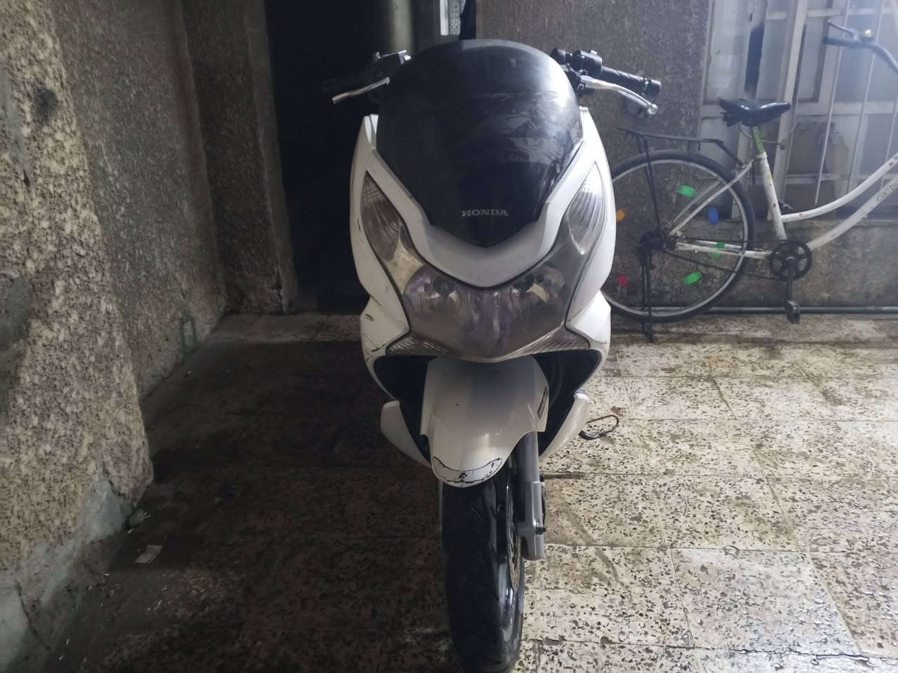 بيسي اكس للبيع نضيفه كلشي مابيه رايده بمليون ***********
