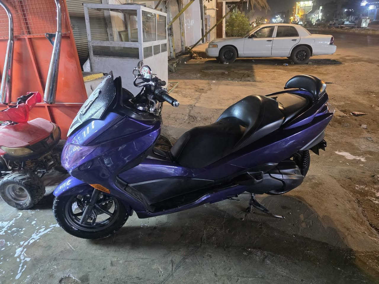 للبيع 🔴
فورزه 0'10 كرستال 

فول مواصفات 
منضومة زنون

شاحن UPS
4 تحويلات 7 نمر 
رقم. وسنوية. شرط مداور ثاني يوم
تدفئه يدات
كلوب جنطة 
كير عادي 4 تحويلات 
 حساسات كامله 
 مكفوله كير ومحرك 
دراجه مابيه نقص مكينه خرسة 
العنوان /نجف 
الستفسار/ ***********
