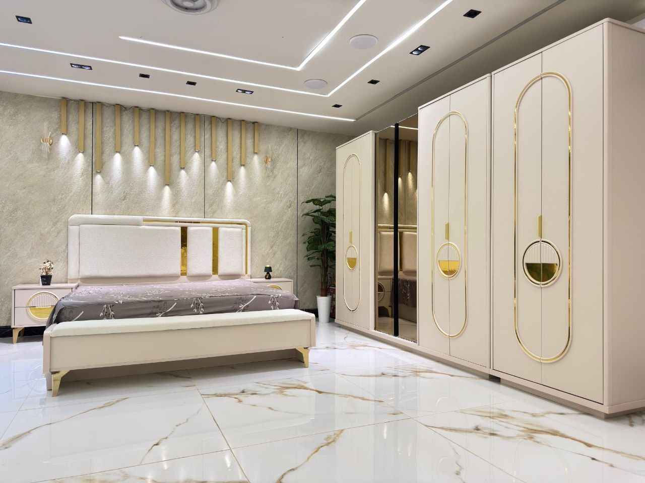 الغرف التركي
*موديل           كركر            الميتاليك*

*10 قطع             كنتور ملحق  340🎁*

❇️ قياسات ضخمه 
❇️ ميز تواليت عملاق
❇️ اللون الجديد المتميز 
❇️ السرير والشازلونه مخزن
⭕️ زجاج ذهبي مطلي   و   *مطّرش*

🆘 *الأطراف بروفيل*  🆘✨✨✨

❇️ المصنع الأصلي 
❇️ برغي حديد 

⭕️               *نقش MDF*         

السعر بْآلُخـآصٍ 
توصيل بغداد 
ۆاطراف 
محافظات بغداد, العراق


**إذا كنت صاحب هذا الإعلان وتريد حذفه لأي سبب، رجاءا أرسل رسالة إلى الدعم الفني**