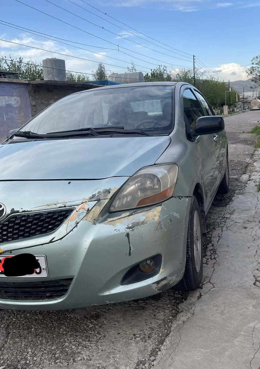 Toyota Yaris
مۆدێلی ٢٠٠٨
گێڕ ئۆتۆماتیک گێڕومەکینە بەشەرت
مەکینە بچوک 
تەبرید ساردوو گەرم بەشەرت
سویچ کۆنتڕۆڵ دوو سویچی لەگەڵە 
شاشە ئایپاد
هەموو شتێکی مەزبوتە کارەبایی هەمووی ئیش ئەکات 
تەقەو ڕەقەی نیە مەزبوتە 
پێنج پارچە بۆیاخ بێناوگرتن  
تەحویل غەرامە بەشەرت 
سەنەوی تازەیە هەزەی بەسەر نەچووە
سەیارەیەکی پاکو جواو ڕێکو پێکە 
ناونیشان سلێمانی
نرخی 75 گەڵاو مامەڵە
ژمارە موبایل [***********
