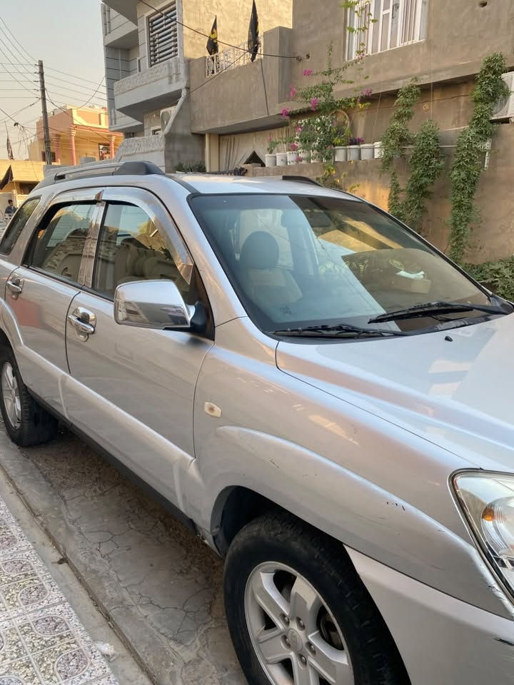 السلام عليكم 
بيع او مراوس بسيارة ناصي حديث او سنتافي لو سورنتو 
سبورتج ٢٠٠٩ ديالى بأسمي باب السايق صبغ والجاملغ تبديل نفس اللون مع حافة البنيد محرك مبدل جديد سعر البيع ٩٧ 
للاستفسار ***********

