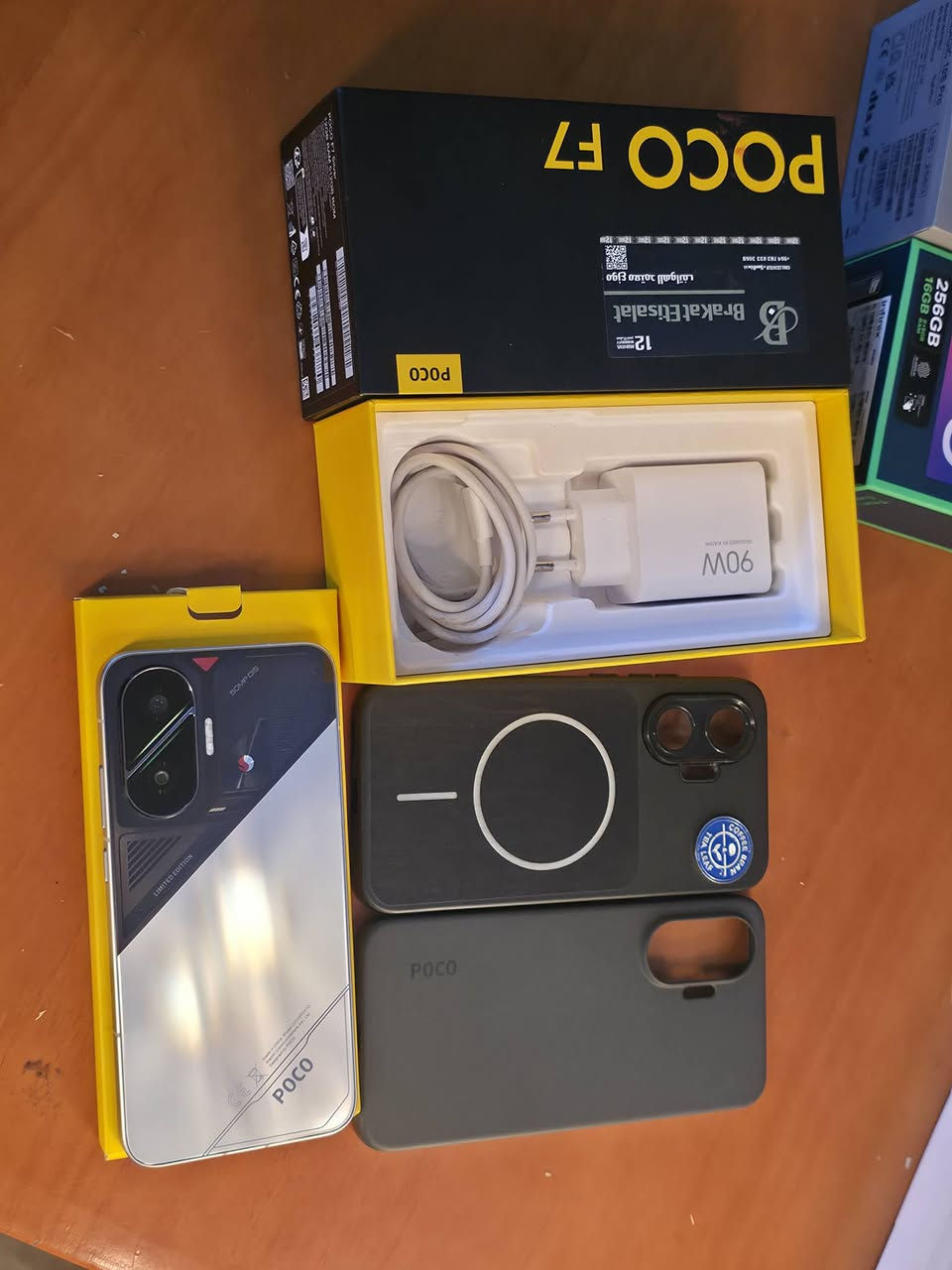 بوكو f7 5G الشكل المميز
ذاكرة 512 اعلى ذاكرة 

كامل ملحقات 
باكيته شاحنه كيبل كفرين وحماية شاشه مطفيه بيبر

نظافة 100%
مكفول كفالة شاملة 
بطارية 100 داخل الضمان 

السعر 500 الف 

يوجد توصيل لجميع محافظات العراق 
للحجز راسل الصفحة 
واتساب ***********

تابع الصفحه لمشاهده الاجهزه المتوفره https://t.me/mohamd_phone

#العراق #مستخدم #توصيل_لكل_العراق #بوكو #للبيع
