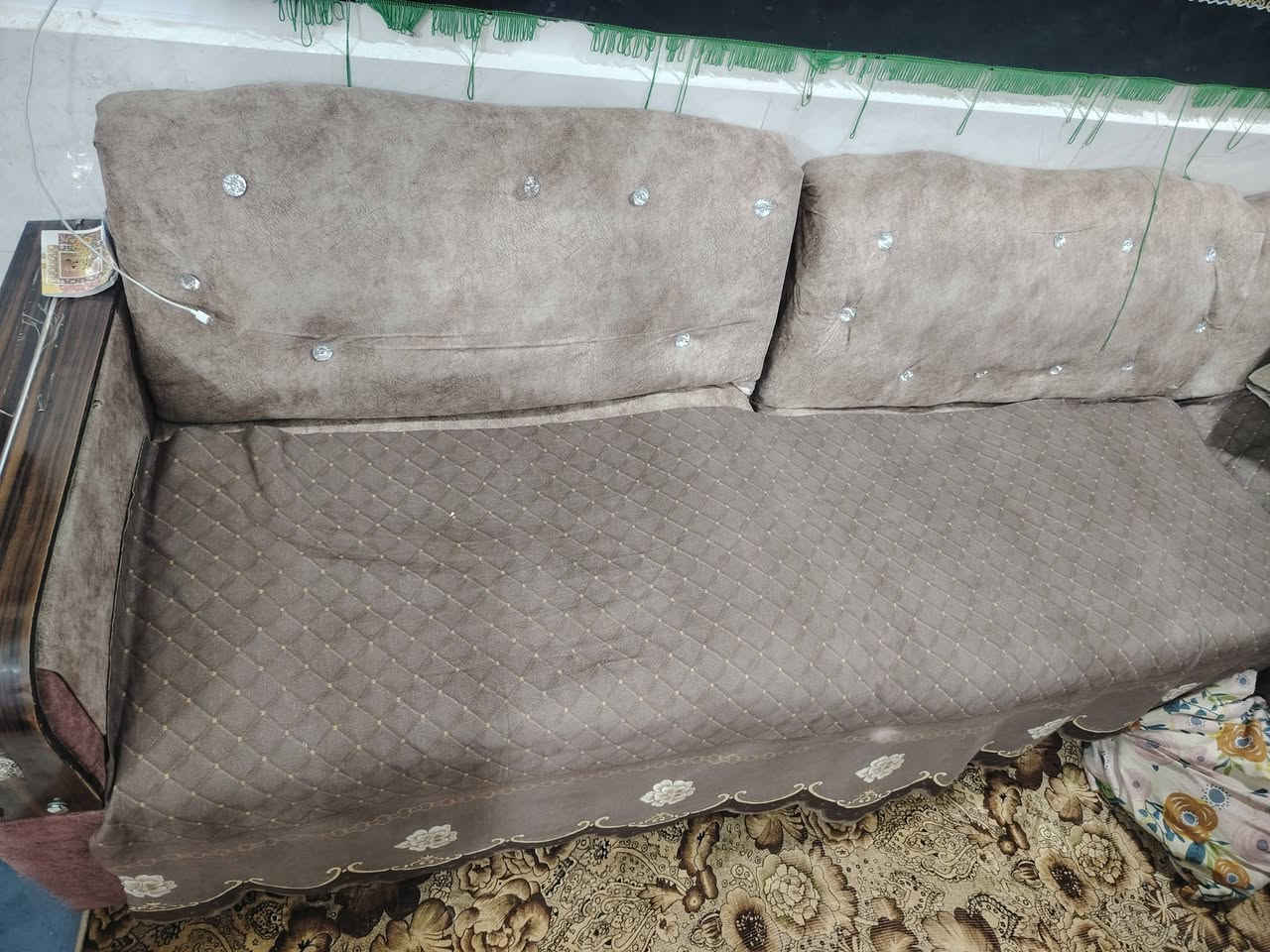 تخم  للبيع
***********
