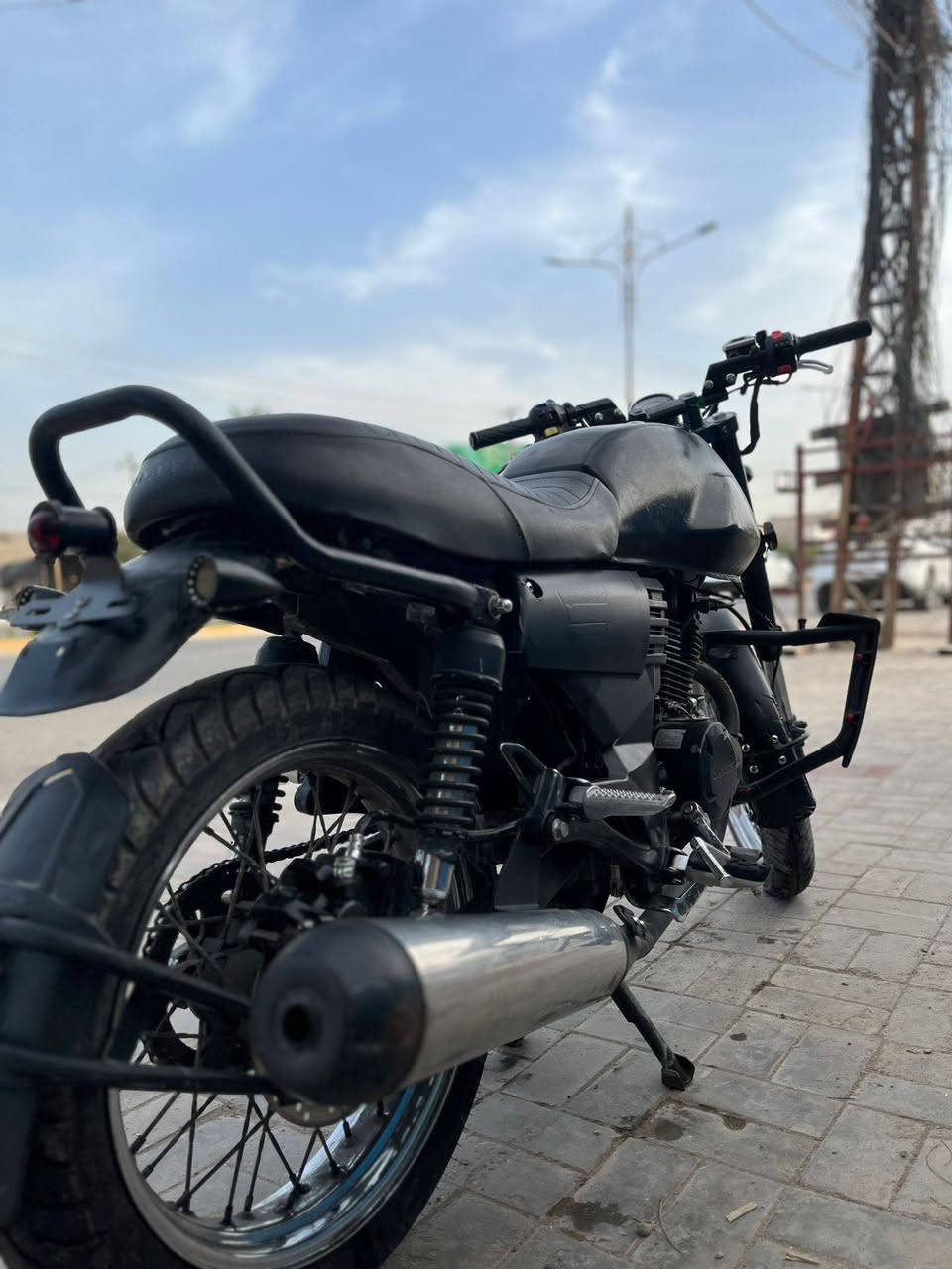 سلام عليكم شباب لايتي للبيع
مكفوله دراجه نضيفه محرك ما مفتوح مديل 2020 سعر خاص ***********
