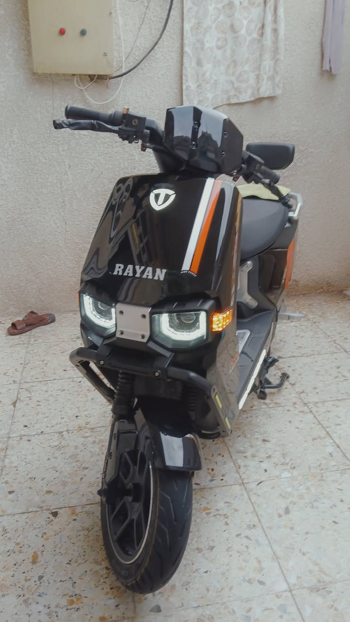 السلام عليكم دراجه شحن للبيع نوع الريان الوحش السعر مليون العنوان الشعب ***********
