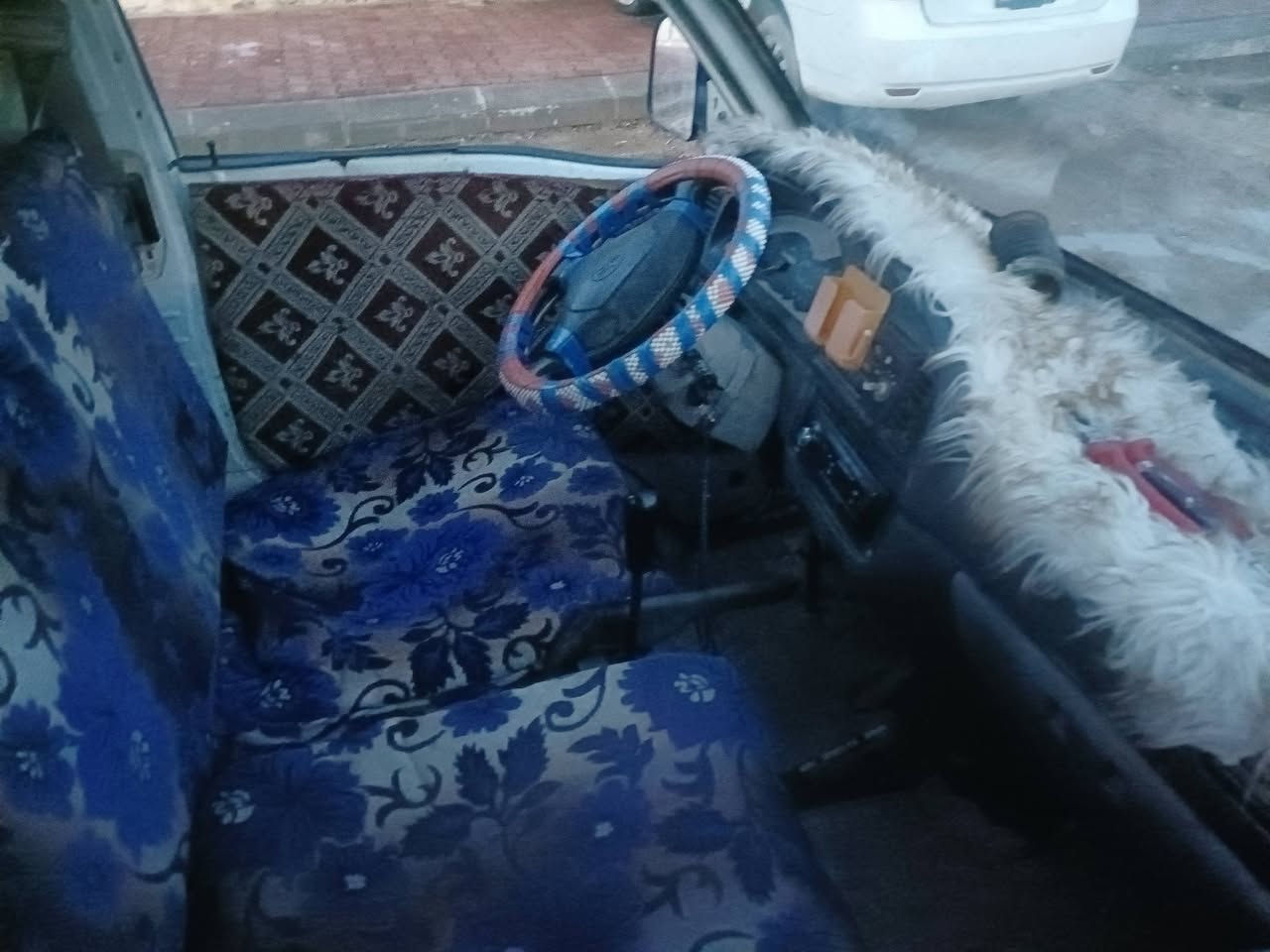 السلام عليكم احبتي اعاده النشر بسبب الوعود الكاذبه فاوو للبيع كير محرك صدر اكسل شاصي شرط الكشر شوف العين مكان تكريت السعر مناسب للشرايه وكل الهلا بيكم للتواصل
***********

***********
