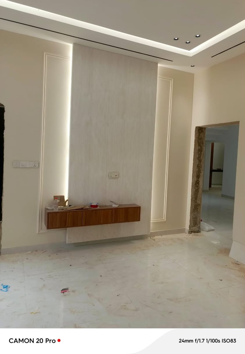 من رخصت الادمن المحترم 
السلام عليكم نعمل جميع أنواع الديكورات المنزليه عمل الفوم الخارجي وصبغ الوجهات وعمل بديل الرخام وبديل الخشب والشيبورد وعمل السقف الثانوي صبغ وطلس الجبس بورد والبوردكس ونعمل بل يوميه لتواصل عله الرقم *********** متواجد وتساب مكاني نجف الأشرف
