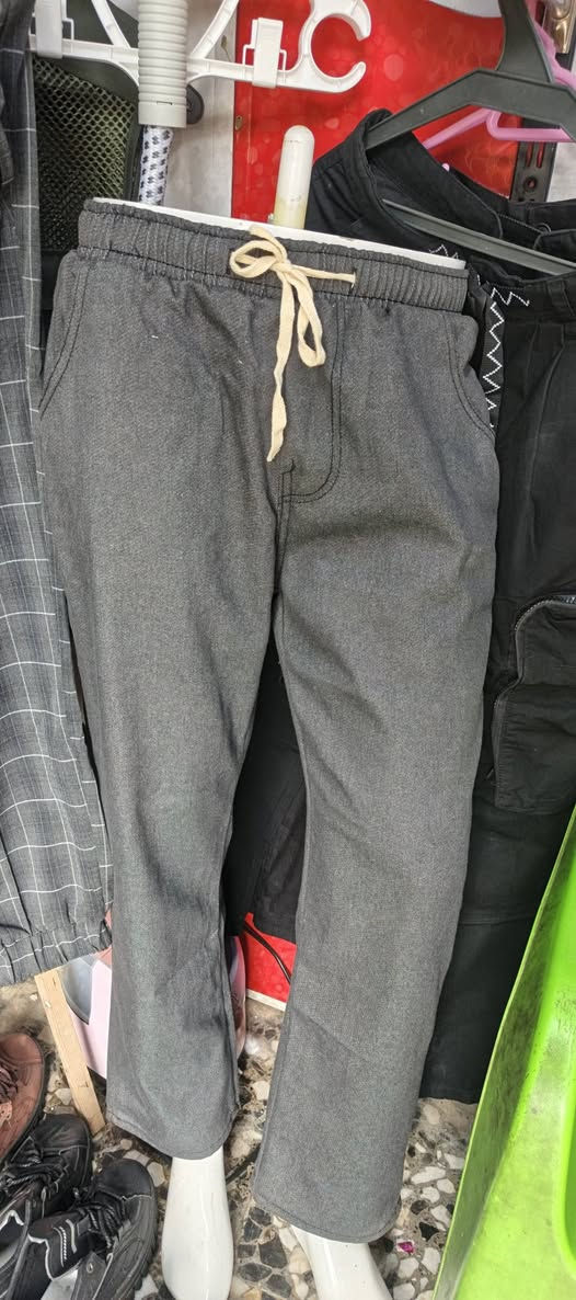 جمله جمله حجز وتساب ***********
بغداد مدينة الصدر قطاع 35 كبال كوفي ناي المدينة 
خليك تبيع 5الف
