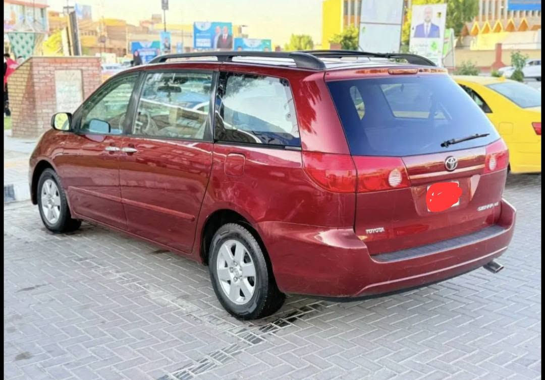 السلام عليكم 
تيوتا سينا للبيع موديل 2008
محرك 6سلندر 3500
مكفوله من ضربه وصبغ عام وكير ومحرك وشاصي مكفولات 
فقط جهة الراكب مصبوغه للجماليه والسونار موجود
تبريد ثلاث قطع ثلج
سياره جاهزه من كلشي ماتصرف عليها ربع 
جنطه شفط 
سبعه راكب سياحي 
سياره رقم بصره الدولي 
السياره باسمي ومشروع وطني وتحويل ثاني يوم 
السعر 120 وإذا تريد كلشي موجود بالسوك بس هاي سياره متعوب عليها وجاهزه من كلشي ومكفوله من الضربه 
للاستفسار مراسله الماسنجر او الاتصال على الرقم 
***********

