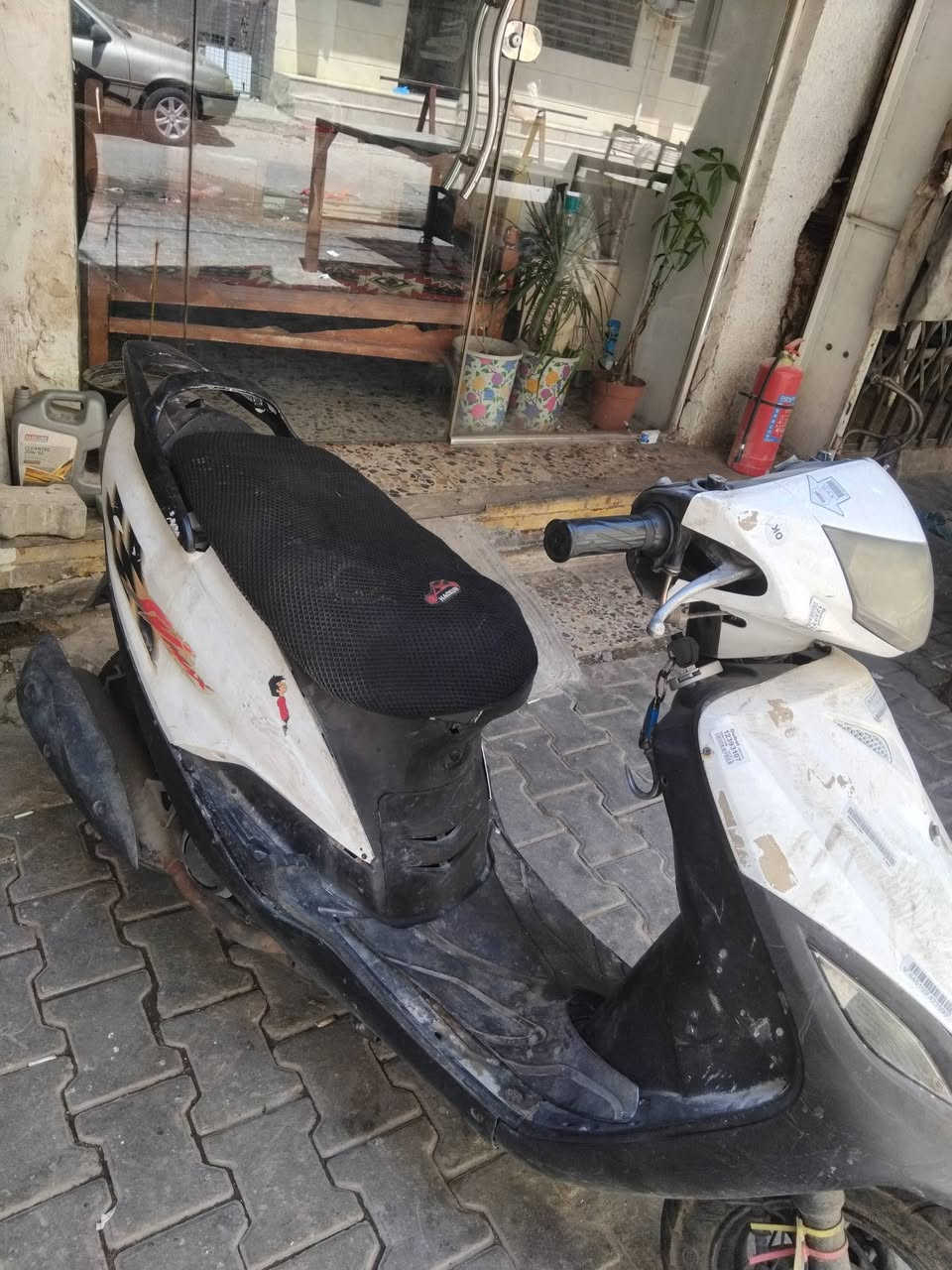 الاعظميه دراجه ماكس ١٤٠ شغاله سلف هندر بس الباتري ظعيف نوبه يشغل نوبه لا دراجه شلعه سرعه قويه كهرباءيات شغاله بس مثل ماقلت باتري السعر ٢٢٥ مكان الاعظميه


**إذا كنت صاحب هذا الإعلان وتريد حذفه لأي سبب، رجاءا أرسل رسالة إلى الدعم الفني**
