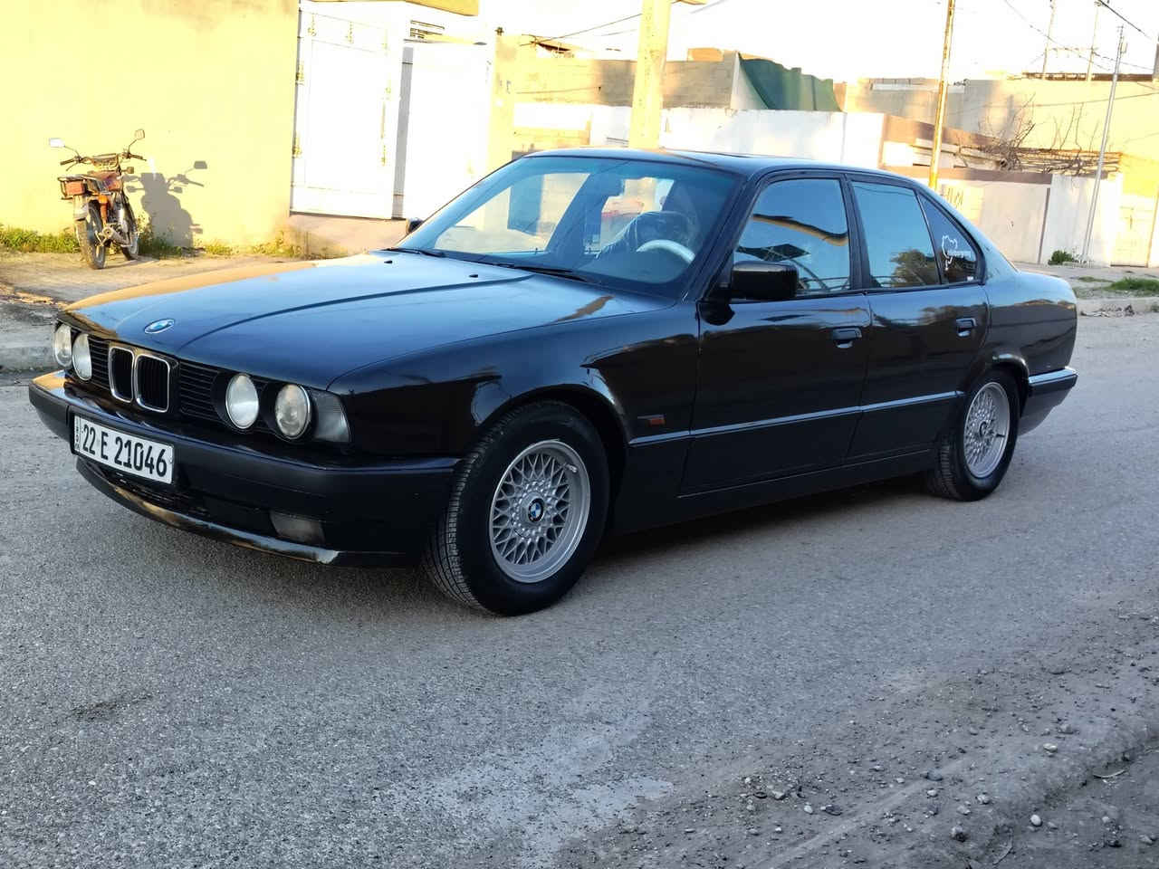 بي ام للبيع 525بلاد أوتوماتيك شرط كير محرك رقم اربيل شرط تحويل او وكاله سياره مابي ضربه سعر ٥٩ وبي مجال *********** مكاني بين كركوك واربيل موديل ٩١ سلايت تبريد شغال رقم اربيل دولي
