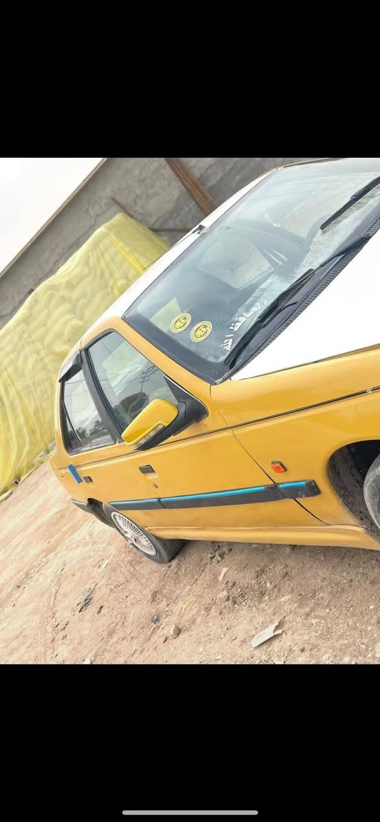 بيجو 405 لبيع محرك وكير مكفولات كشر نضيف رقمها بصره غرامات مصفره ابيع مداور يعني تاخذه داور وسنويتها 2027 مكاني نجف والسعر 26وبيها مجال هم مراوس اراوس شعدك نزل /***********
