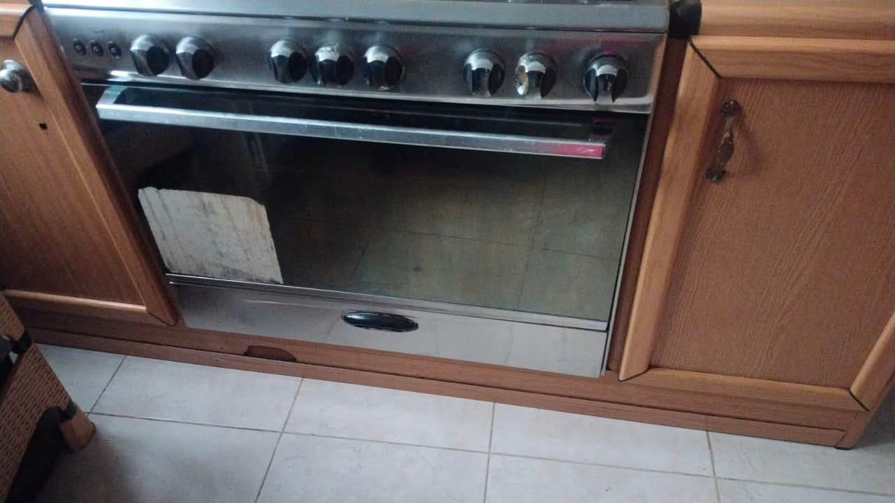 سعر 225وبي مجال بسيط


**إذا كنت صاحب هذا الإعلان وتريد حذفه لأي سبب، رجاءا أرسل رسالة إلى الدعم الفني**