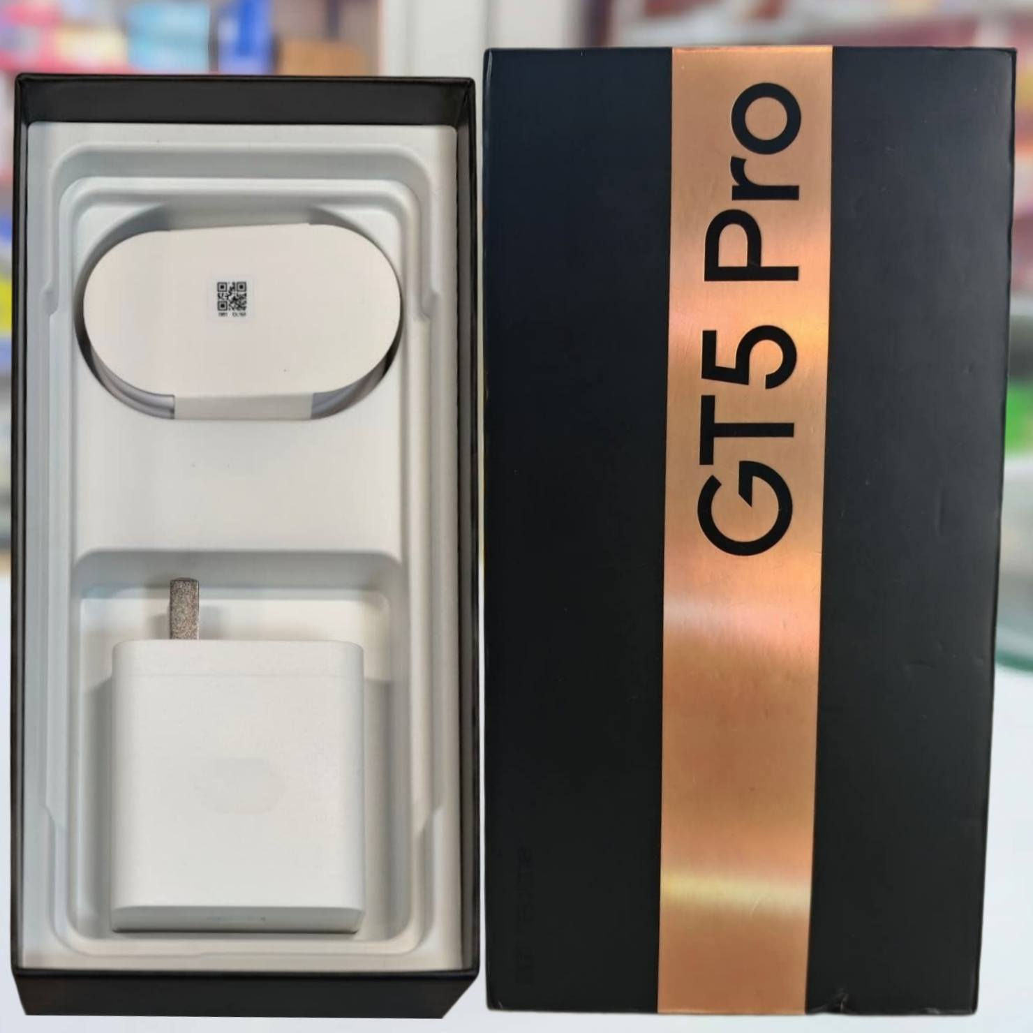 ريلمي Realme GT5 Pro 5G

مستخدم نظيف جدآ كامل ملحقات

المواصفــــــــــات:
- الشاشة : 6.78 بوصة - 144 هرتز - AMOLED
- الذاكرة الداخلية : 256 گيگبايــــــــــــــت 
- الـــــــــــــــرام : 12 گيگابايــــــــــــــــت
- الكاميرا : 50 + 50 + 8 ميگابكســـــــــــــــل
- المعالج : …….Snapdragon 8 Gen 3……..
- البطارية والشحن 5400 ملي أمبير- 100 واط

العنـــــ✍️ـــوان 

محافظــــة - واســـط - الكــــوت - مـــركز المدينــــة

الـحجـــــــز فقـط عبـر الواتســاب ***********

التوصيــــل متوفــــر الـى جميـــع المحافظــات💨🚕
