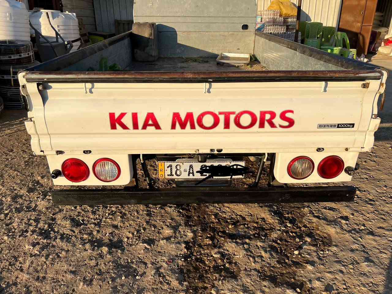 السلام عليكم
كيا 2012
رقم بابل / انكليزي 
مكان بابل 
السياره نضيفه

***********
