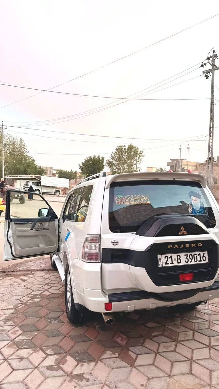 السلام عليكم
بعد التحية و الاحترام
بيع مستعجل والله لا يعوزكم ل حاجة

باجيرو 2018 حبتور علامة ذهبية
خليجي نظيفة جدآ جدآ كلش معتني بيهة مال جناي كلشي بيهة بلادي ما تصرف عليه الف سيارة ع اخر حباية حتى عزل مسويلهة درجة اولة  مسوية عزل بلادي
حتى السيارة ناعمة كلش حتى تخم التاير شادة نقشة ناعمة والسبيررر بعدة ما نازل 5 ويل كب اني جناي والله شاهد حيل معتني بيهة ع ايدي السيارة

السيارة مكفولة من الصبغ و التبديل والضربة كلشي بيه ع وضع الشركة حتى البلاستك ما مبدل اي قطعة بيهة فقط تكحيلة ما تسوة اذكره بس للشراي لازم اذكرهة الة يم قبق البانزين اثر شخط بسيط كلش و ماشرهن بالصور

تبريد ثلج بدون فصلة او شي شادلهة مروحة عاصفة انسى تبويخة او ارتفاع بالحماوة غرفته جديدة لوك

المواصفات
محرك 3800
فتحة سقف
دمام
تحكم ستيرن
جلد اصل
كشنات كهرباء
دوش لايت
8ايرباك
زنون بلادي
7راكب
نظام الديفلوك
ثلاجة
شاحن واير لس يعني بس تخلي تلفونك يشحن وحدة بلاد هاي مو تحوير للعلم
داش كام
شاشات مقاعد خلفية
مري شفط
3قطع تبريد
ترحيب بالمري
كير 5 نمر شلعة تخبل
السيارة كلشي بيهة شغال ماكو اي اعطال نهائيآ

ماشية 89 الف حقيقي شرط الفحص 
مكينة و كير بشرط ممفتوح بيه برغي ودهن كلة ياباني وكالة
كلشي بيهة ع وضع الشركة ما ملعوب بيهة
اني فارشهة ع ايدي بعد بيهة ريحة الشركة الله شاهد
صدر امامي خلفي شرط

رقمها سليمانية
بأسمي شخصيآ
رقم و هزة و فحص لل 2030

مكانها الديوانية
السعر 225 وبيهة مجال و ارخص سعر تنعرض بيه هاي السيارة الله يشهد

***********
