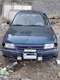 اوبل استرا موديل 1994 حائز ثالث كير عادي بيهة كازكيت المكينه خابطه بس ...
