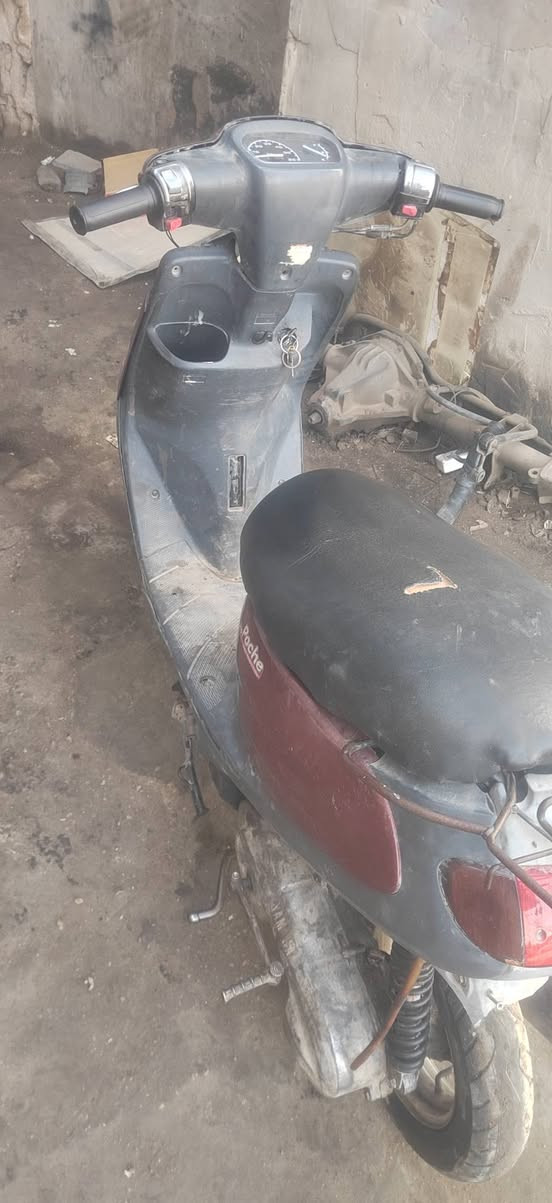 دراجه للبيع نضيفه شاصي مكفول استوه مجفته للبيع 280 السعر ***********
