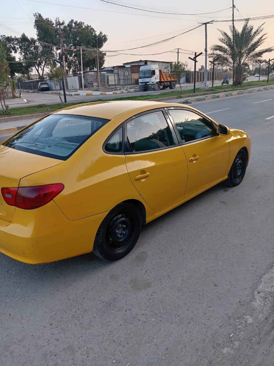 (مكلف بالمنشور) 
النترا موديل 2008 خليجي للبيع  
تبريد ثلج شديتلها قبل فترة منضومة جديدة 
تدفئة شغاله السيارة كامله نقصها بس صدر 
مكينة مبدل بيها كازكيت 
مبدل بيها بس باب سايق فقط 
رقم بغداد بأسمي  
السعر 80 ورقة.وبيها مجال 
مكاني بغداد الغزالية 
للاتصال 
***********
