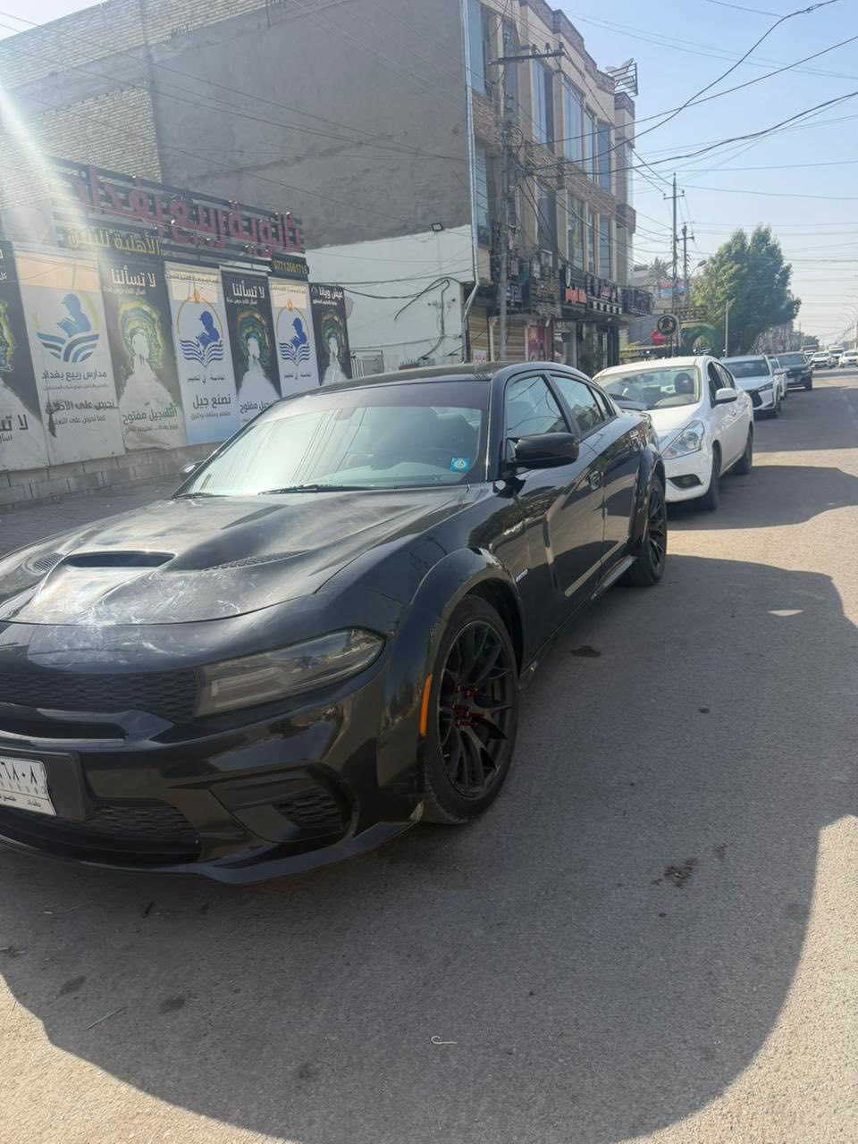 سلام عليكم
جارجر ٢٠١٦ 
رقم بغداد 
جارجر sxt نص فول 
شفتات شاشه كبيره حساس خلفي كشنات تدفئه + كهرباء 
اللون اسودمحدثه وايت بدي نفخات 
ماشيه ١٠٠ تقريبا
السياره حلوه ونضيفه وجاهزه استخدام قليل مابيه اي نقص 
كير مكينه تبريد صدر كهرباء كله نضيف مابيه نقص 
بيه اربع قطع السياره بدون دواخل شرط 
سونار موجود عندك تفاصيل كامله 
مكان صليخ ٦٠٠ 
السعر ١٦٥ وبيه مجال 
***********
