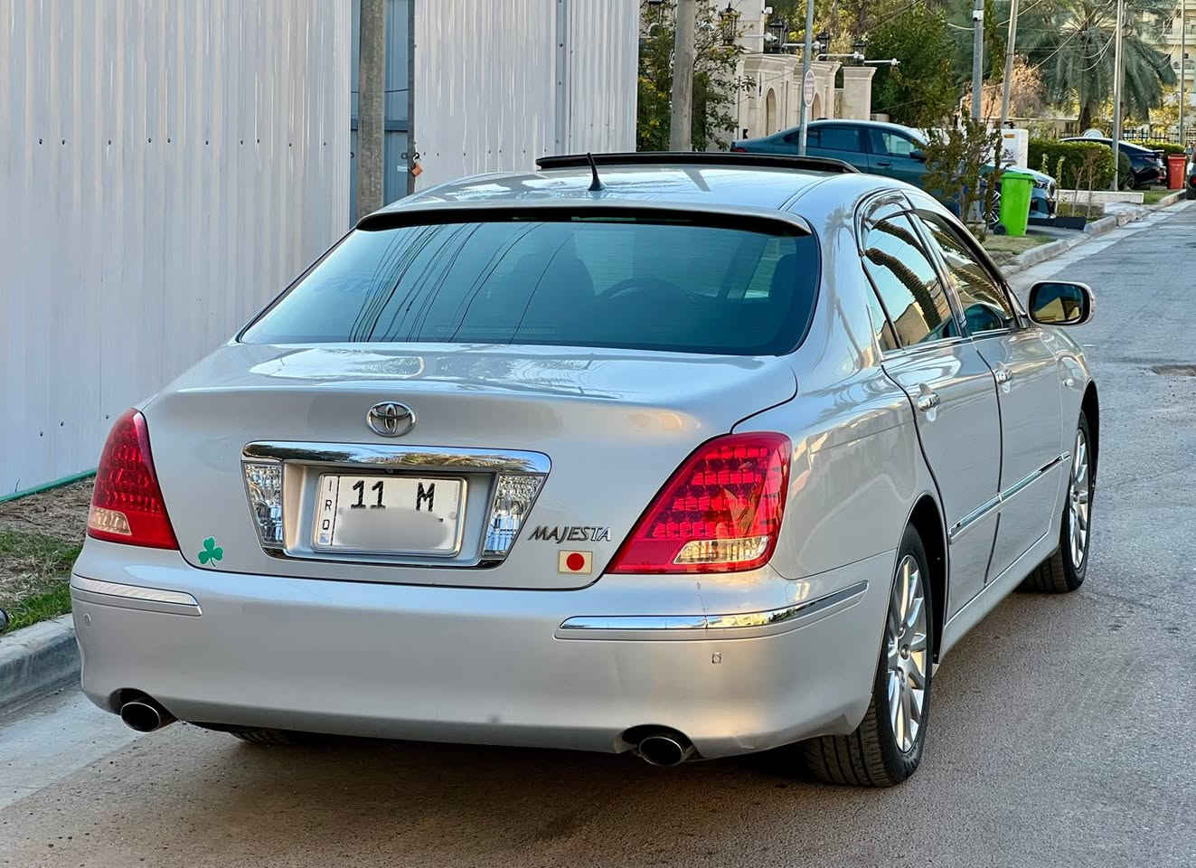 ألسلام عليكم للبيع او المراوس حسب القناعة 
كراون ماجستا 2006 رقم بغداد الانكليزي الجديد تحويل ملكية قرار 48 سيارة جديدة وتخبل 
تحوير نجف عام دشبول كهرباىيات حدادة 
كفالة عامة تشمل الضربة الكص العيب الشرعي صبغ العراق والتحويل 
5 دكم فول 12 دكمة بالتجوه 
رادار+ حساس امامي خلفي + كاميره خلفيه 
فتحة سلايد روف +ستيرن كهرباء 
كشنات جلد كهرباء تدفئة بالكشن الامامي والخلفي 
بردة خلفية + بردات بالابواب 
مري كهرباء واشارة وشفط وترحيب 
5 بصمات كل الابواب وتشغيل وصندوك والصندوك شفط + بصمة رصاصي 
سبير وعدة صندوك كاملة 
مكان السيارة بغداد ورقم بغداد باسمي 
السعر 186 ورقة 
***********
