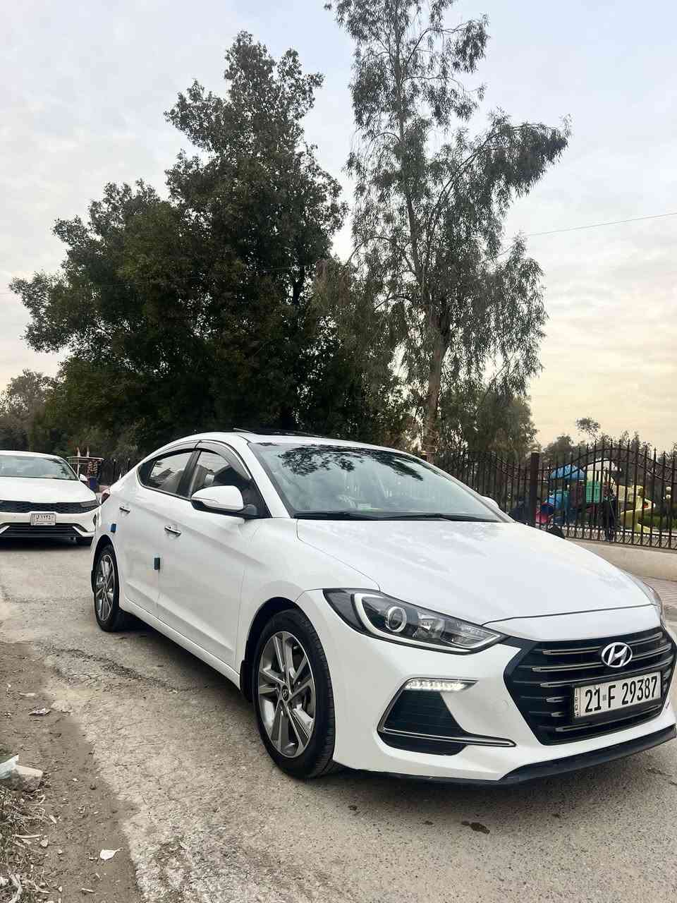 النتره مديل 2018 سوبر خليجي بأسمي شرط التحويل سياره فول مواصفات وكفاله عامه عده بارد صغير بل باب الخلفي ودوسه بس سياره جديده ماشيه 90 على وضع الشركه وكامله مكمله للخير مكاني بغداد البلديات ً.  السعر. 157 وبيهه مجال 
رقم الهاتف ‭0772 261 1069‬
