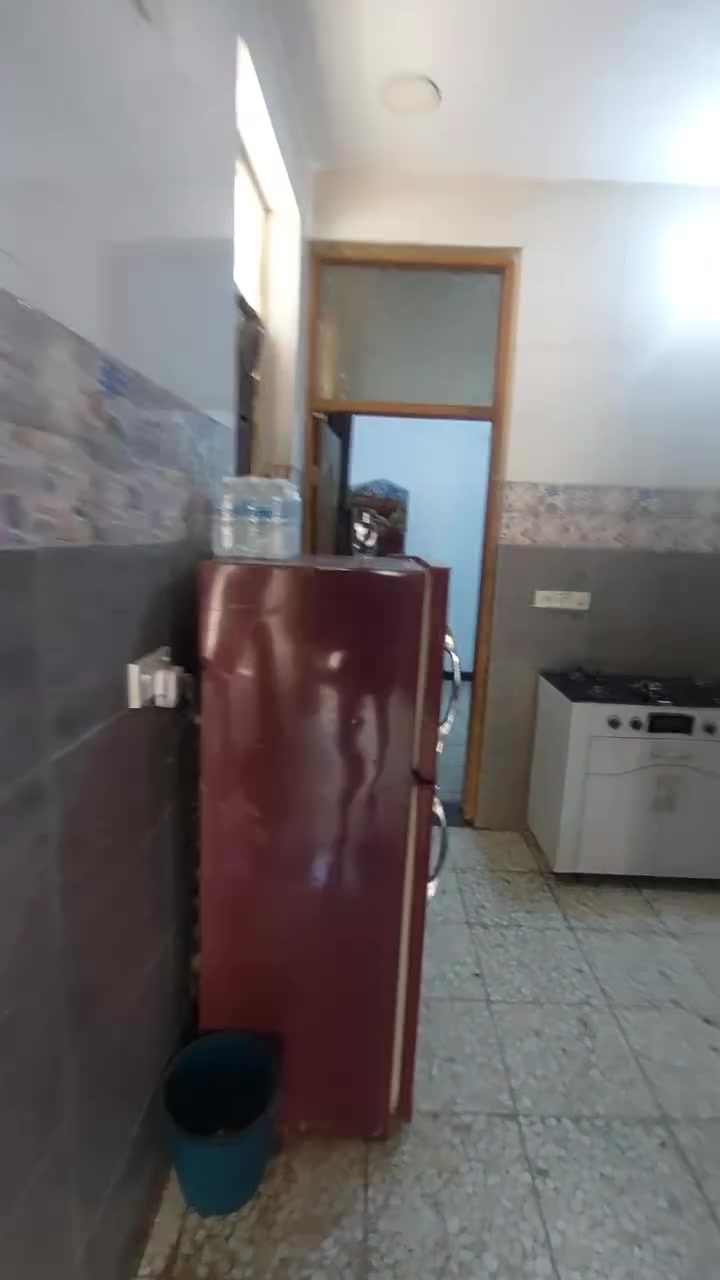 شقه ارضيه مؤثث للايجار عوائل فقط السعر ٥٠٠الف مع السحب ثلاث امبير الموقع الدوره ابو طياره الزراعي شارع ليمونه بالوسط للإستفسار اتصال ***********
